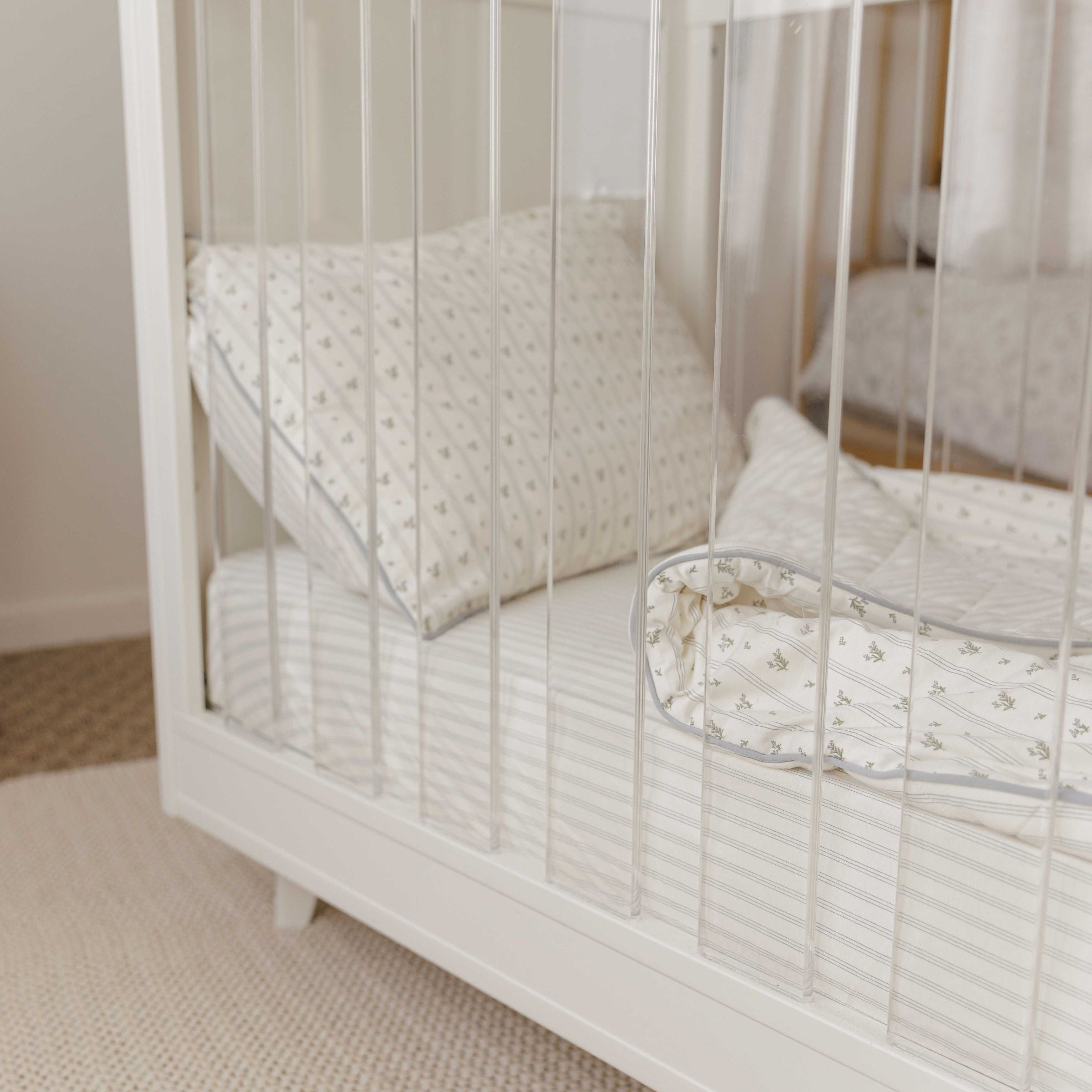 Linear Leaf Hypoallergenic linen