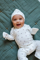 Hypoallergenic baby mittens white