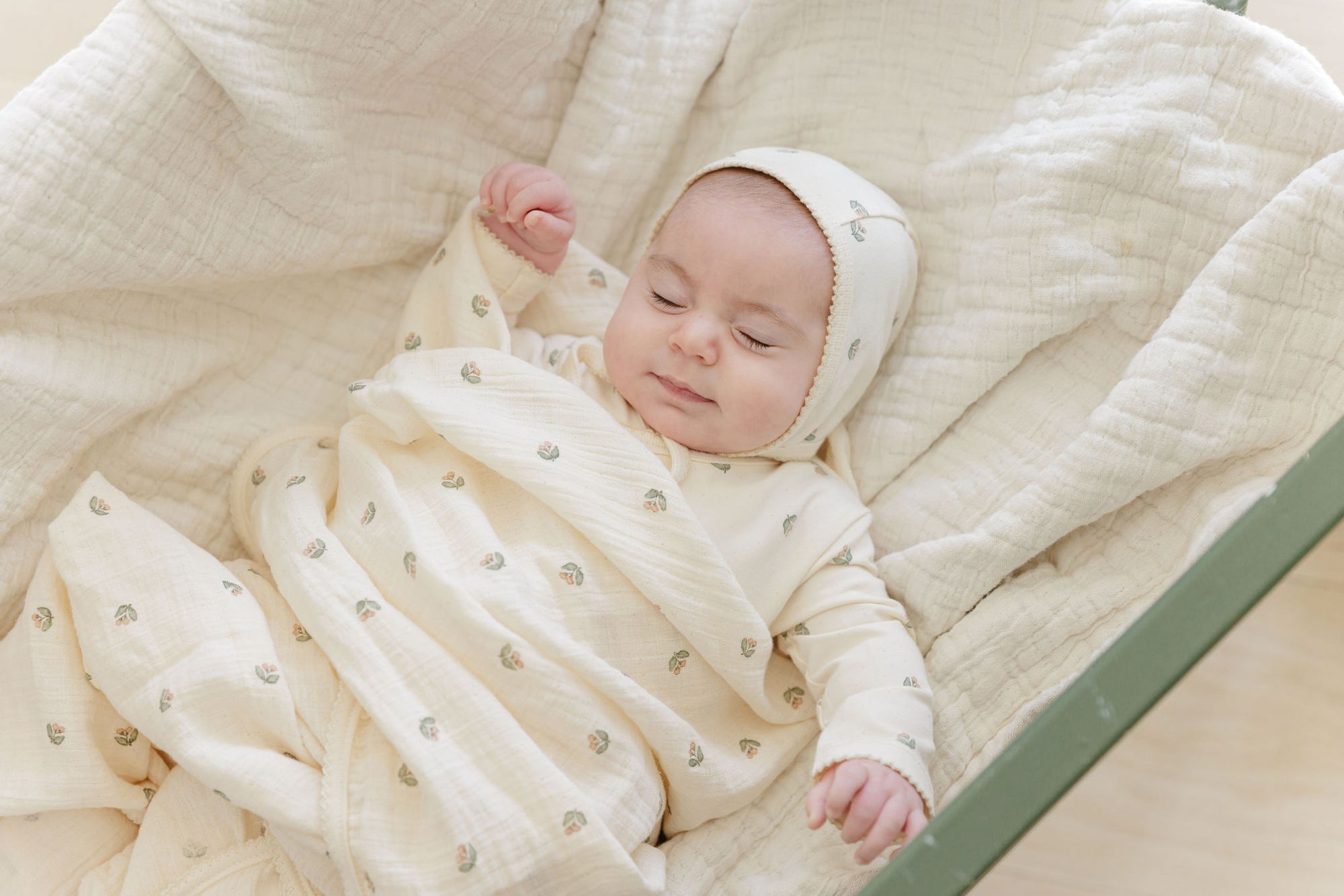 Jersey Cotton - Vintage Floral Collection- Bonnet