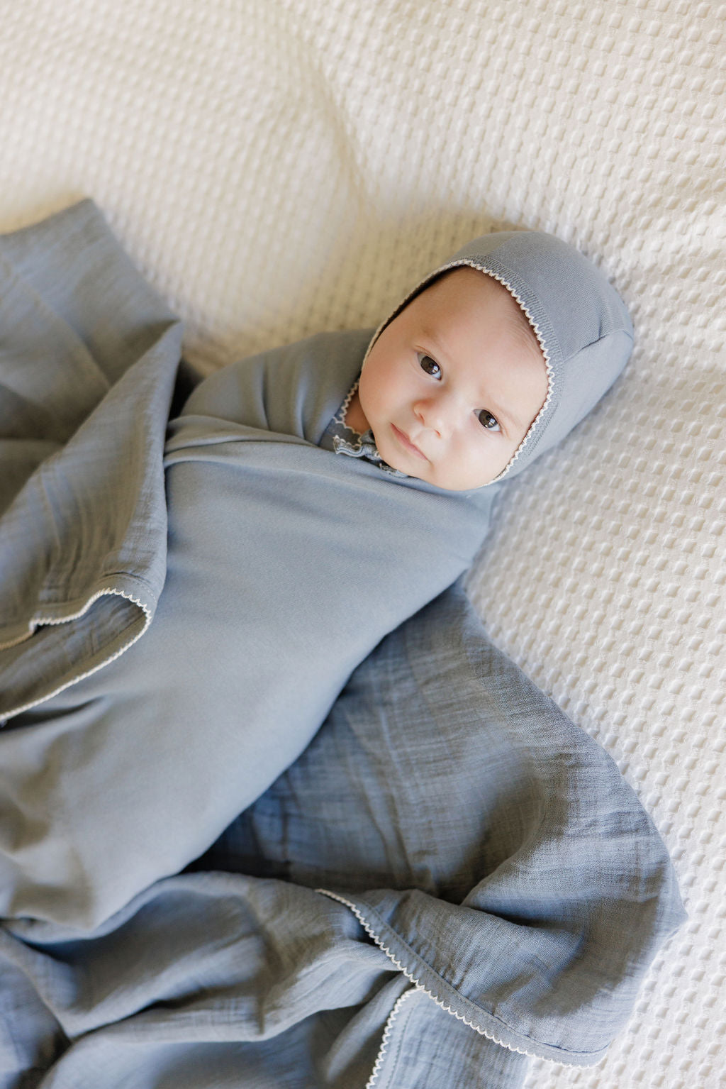 Breathable Muslin Swaddle with Scallop