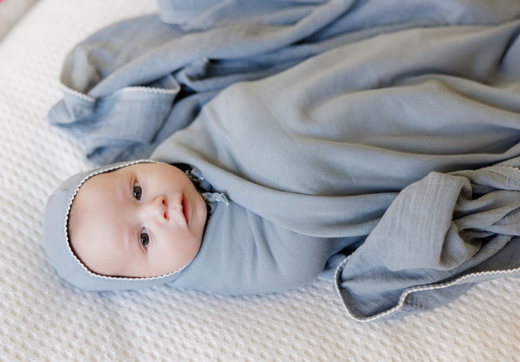 Breathable Muslin Swaddle with Scallop