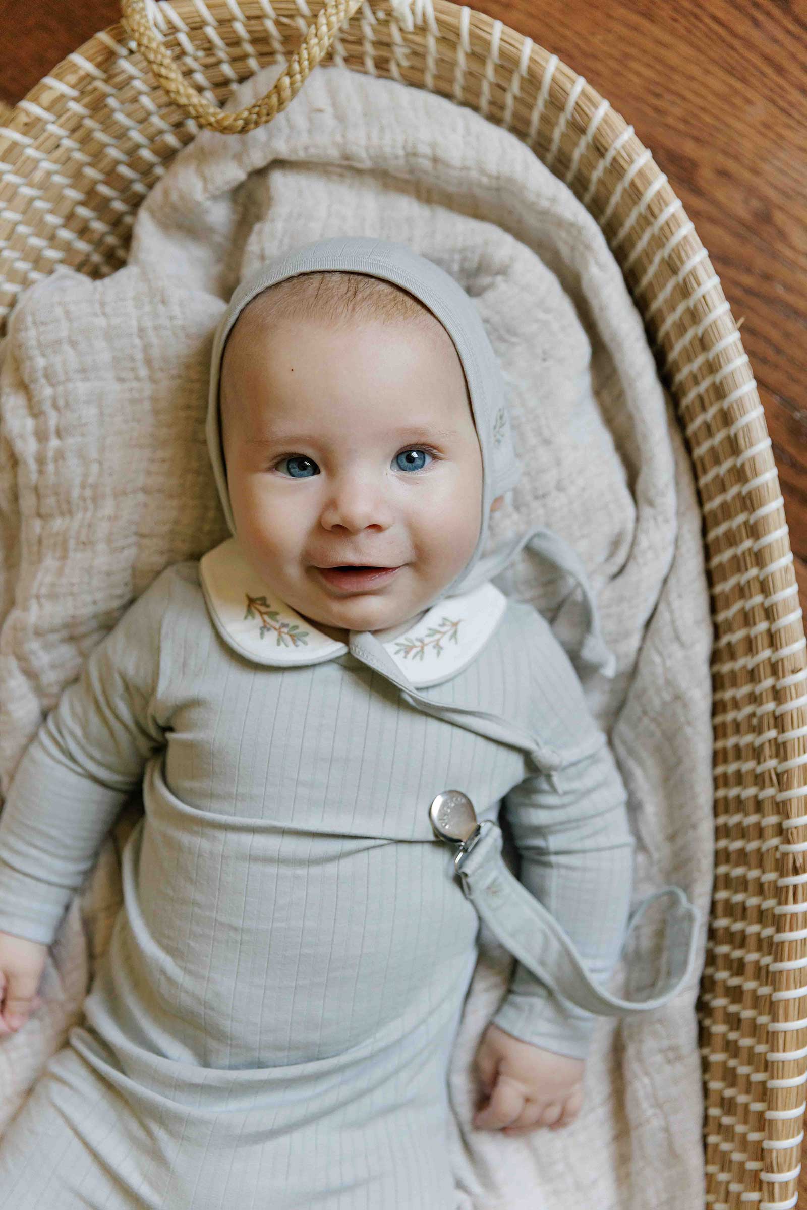 Organic Wide Rib Embroidered Scallop Collar Collection - Paci Clip