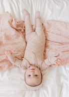 baby shower swaddle gift
