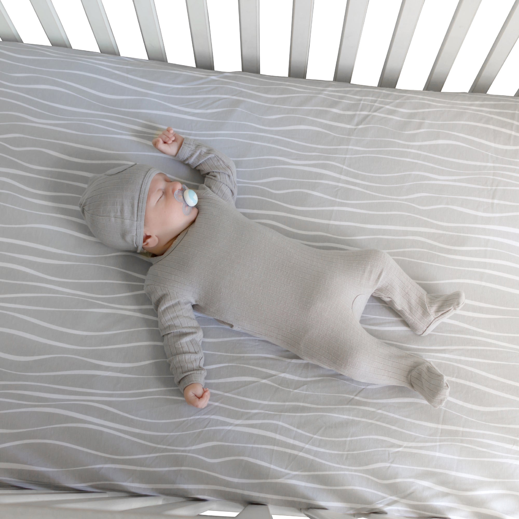 Versatile soft Grey &amp; White Abstract sheet set